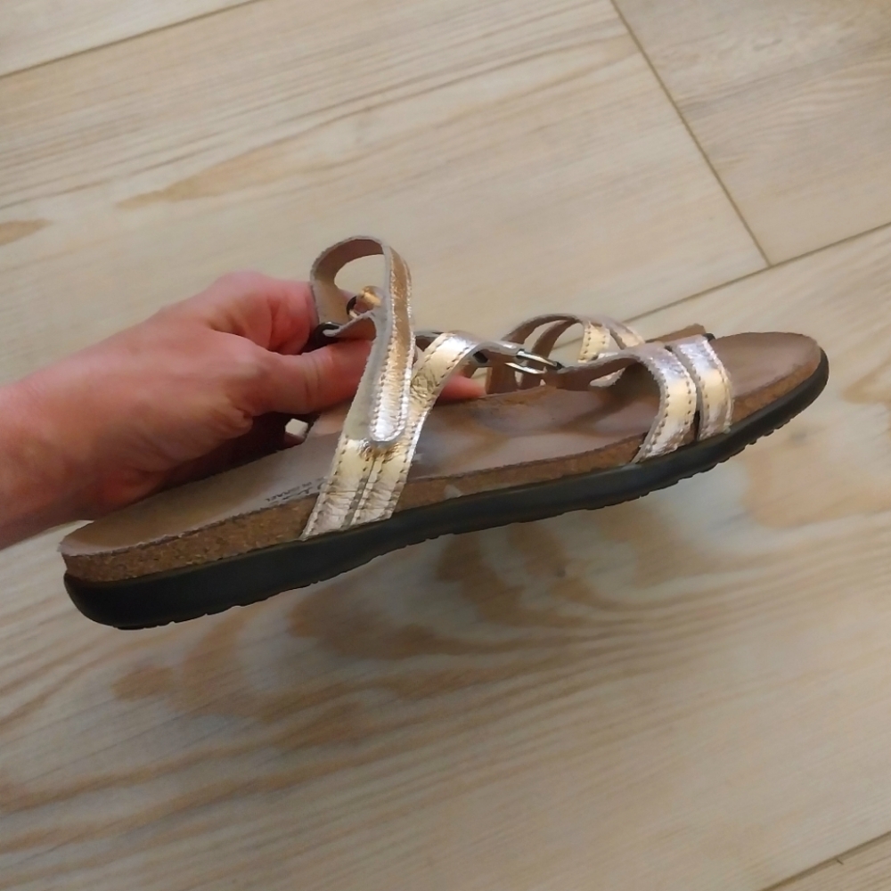 Naot Carmen Sandals - Picture 3 of 6